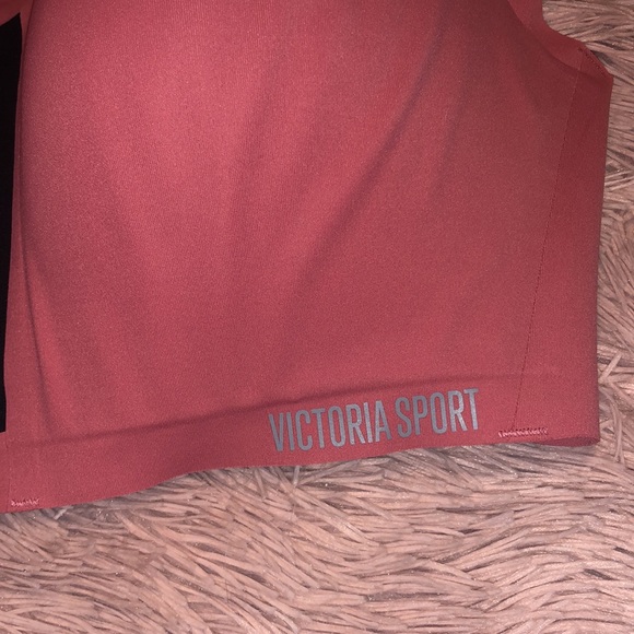 VS sports bra - Picture 2 of 4